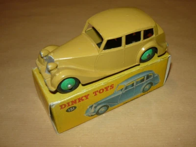 DINKY TOYS 151 TRIUMPH 1800 SCALA 1/43 MINT CONDITION free reprobox - Immagine 1 di 3