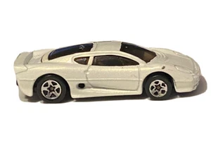 1992 White Hot Wheels Car Mattel Jaguar - Picture 1 of 6