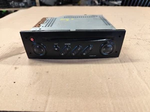 AUTORADIO SANS CODE RENAULT MEGANE 2 II BREAK 1.6i 16V 8200256141D / 22DC277 - Picture 1 of 4