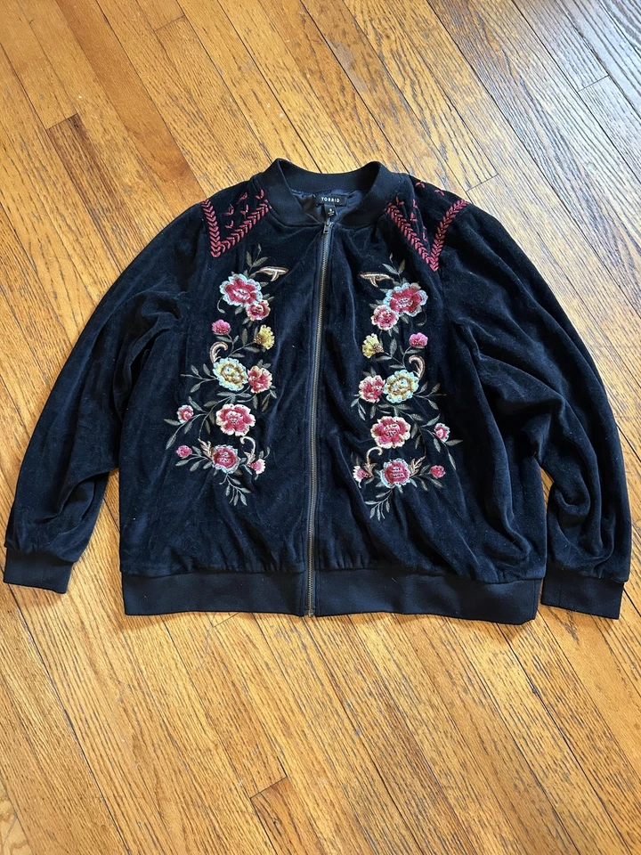 Torrid Jacket Womens 3 Black Floral Embroidered Velvet Bomber Zip Up Boho Style - Image 1 of 4