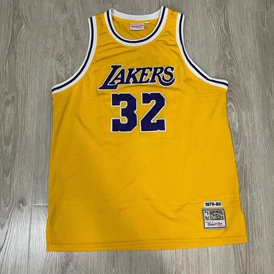 Mitchell & Ness Los Angeles Lakers Magic Johnson #32 Yellow Jersey Size 52 L-XL - Image 1 of 4