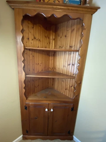 VINTAGE MID CENTURY SMALL PINE CORNER CABINET Cover
