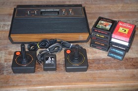 Atari 2600 4 Switch system console w/ 10 games joysticks works 100%!