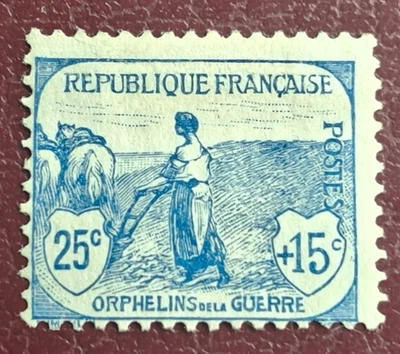 1ère SERIE ORPHELINS 1917, 25 c + 15 c BLEU, N° 151  NEUF * - Photo 1/2