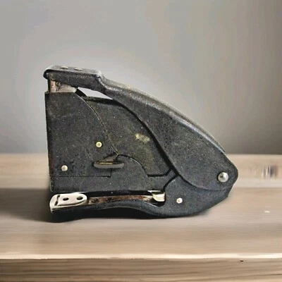 Swingline Handheld Stapler  Rare Vintage Unique Black No3-No4 #Z - Image 1 of 4