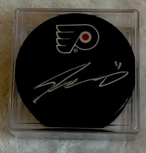 Flyers Raffle Pack - Signed Konecny and Couturier pucks, Giroux Bobblehead, etc. - Picture 1 of 7