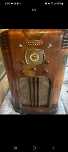 Spartan Console Tubing Radio - Picture 1 of 1