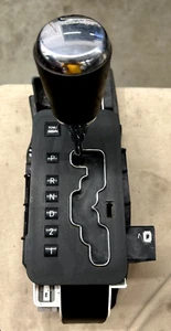 Jeep 2008-2012 Liberty 3.7 AWD Automatic Shifter Assembly 52125433AB - Picture 1 of 3