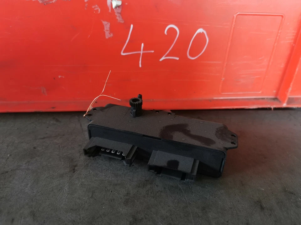 VW Vento 1H2 Passat 35i Innenraum-Temperatur Regolatore Centralina 357907041A - Immagine 1 di 4