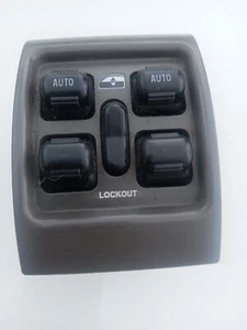 2004-2005 OEM Chrysler PT Cruiser Window Switch bezel oem - Picture 1 of 5