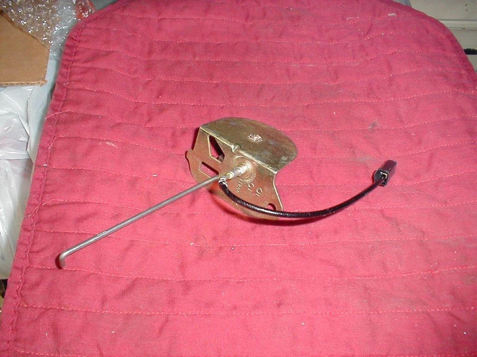 NOS MOPAR 1973-8 CARTER 318 360 2 BARREL CHOKE UNIT MOST - Image 1 of 1