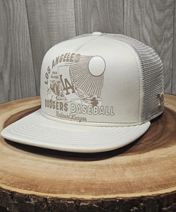 Gorra ajustable de los Dodgers de Los Ángeles New Era 9Fifty Trucker Snapback MLB - Imagen 1 de 13