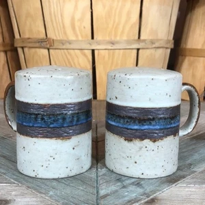 Mid Century Speckled Ceramic Pottery Salt & Pepper Shakers Vintage MCM - Picture 1 of 7