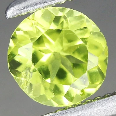 0.5ct t.w 5x4.8mm Round Natural Unheated Untreated Green Peridot, Myanmar - Image 1 of 4