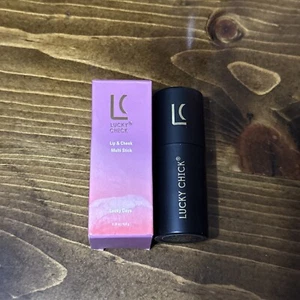 Lucky Chick Lip & Cheek Multi Stick Lucky Days 0.28 oz Blush Lipstick NEW NIB - Picture 1 of 3