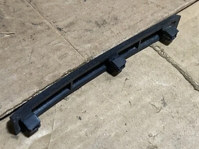 Almohadilla protectora de parachoques Ford D4LB-17K867-AA -- 1974 Lincoln Mark IV -- NUEVO OEM Foto 1 de 4