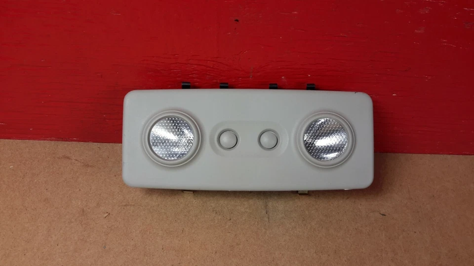 2010-2012 Chevrolet Traverse Enclave Acadia Overhead Roof Reading Map Light OEM - Image 1 of 4