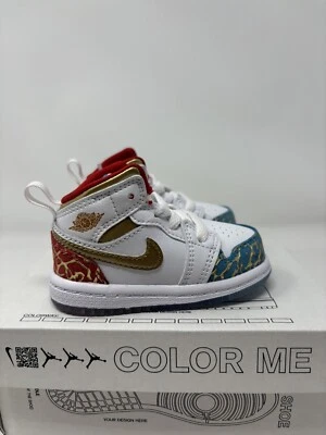 [FB2211-100] Zapatillas para niños pequeños Air Jordan RETRO 1 MID 'SNEAKER ESCUELA NC A CHI Talla 4C Foto 1 de 4