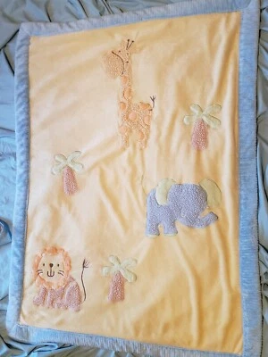 Manta de safari Koala bebé amarilla selva león jirafa elefante palmera sherpa  Foto 1 de 3