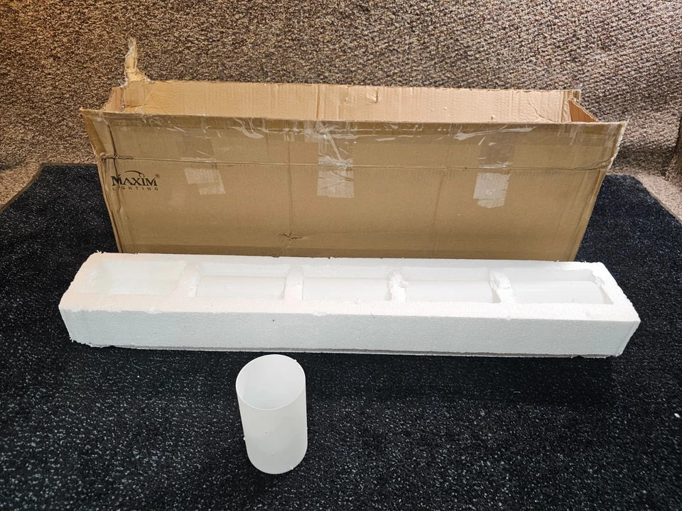 Maxim Lighting 10285SWSBR Tocador de Baño Lateral 5 Luces, Latón Satinado Foto 1 de 4