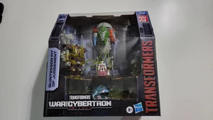 Hasbro Transformers Quintesson Pit Of Judgement SDCC exclusive, sealed - Picture 1 of 4