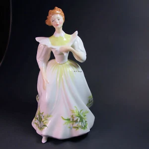 Pensionierte Royal Doulton 1988 Januar Figur des Monats Figur HN 2697 ~ Peggy - Bild 1 von 4