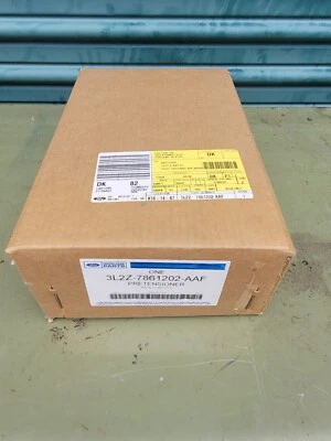 NEW Ford OEM 3L2Z-7861202-AAF Right Buckle End 2003-2005 Mercury Mountaineer - Image 1 of 4