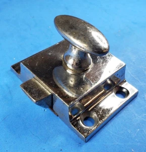 Cabinet Latch Thumb Twist Nickel/Chrome Plated Spring Loaded No Keeper Vintage - Picture 1 of 7