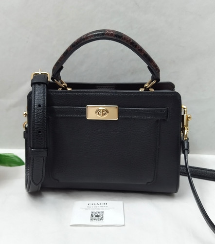 Borsa a tracolla Coach Mini Lane in pelle nera con dettagli in pelle di serpente manico superiore