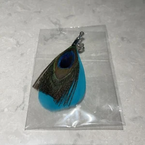 Broche/sombrero corbata/bufanda palo prendedor de solapa boutonniere pluma de pavo real imitación - Imagen 1 de 3