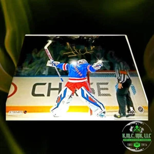 *NHL HENRIK LUNDQVIST SIGNED AUTOGRAPHED 16X20 CUSTOM METALLIC NEW YORK RANGERS - Picture 1 of 2