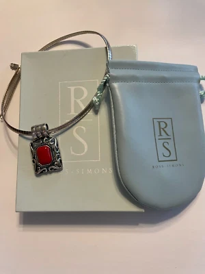 Collar colgante OMEGA de plata esterlina Ross-Simons italiano plano 6 mm 18 pulgadas Foto 1 de 4