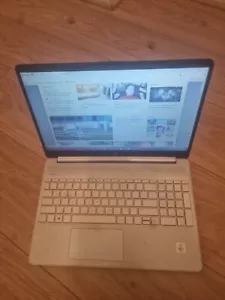 HP 15s-fq, Windows 11, Intel Core i7-1065G7, 8gb ram, 512gb ssd - Foto 1 di 13