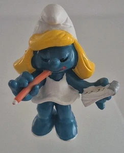 Vintage Smurfette With Note Pad and Pencil 1981 Schleich Peyo Toy - Picture 1 of 6