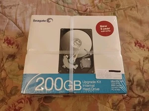 NEW BOX Seagate BarraCuda 200GB 7200RPM Ultra ATA HD 3.5" Hard Drive ST3300822A - Picture 1 of 2