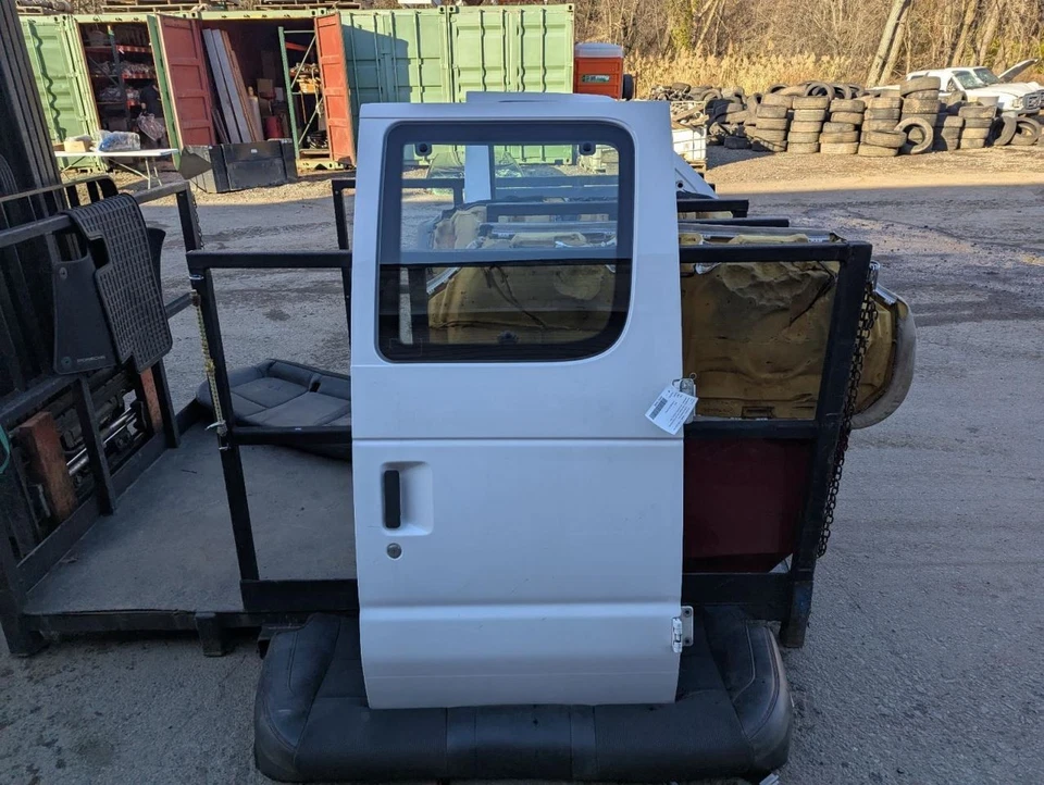 (LOCAL PICKUP ONLY) Rear Side Door Side Hinged Front With Window Fits 94-14 FORD Foto 1 de 4