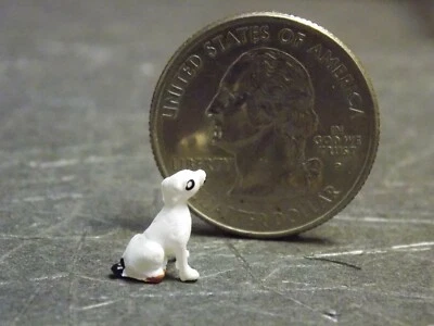 Dollhouse Miniature Sitting Dog Animals 1:48 Quarter Scale B433 Dollys Gallery - Image 1 of 3