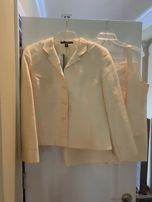 Traje de 3 piezas de merengue de seda Ellen Tracy (amarillo pálido), talla 12 Foto 1 de 4