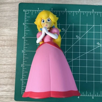 Super Mario Brothers Bros 6" Princess Peach Action Figure Toy Doll Topper - Image 1 of 4