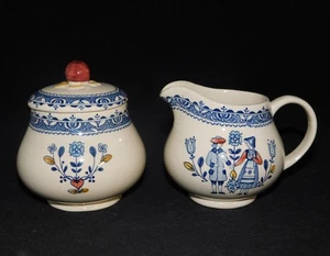 JOHNSON BROTHERS HEARTS & FLOWERS CREAMER & SUGAR BOWL WITH LID - Picture 1 of 4