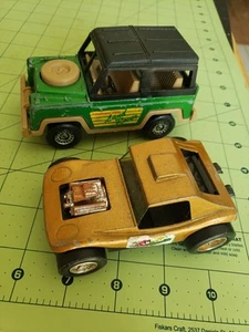 2 VTG 1970's Tootsietoy Gold Bandido Dune Buggy, 1 Green Land Rover - Picture 1 of 14