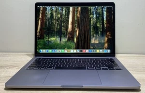 Apple MacBook Pro 13" A2338 M2 16 Go RAM / 256 Go SSD Gris Sidéral 2022 - Photo 1/7