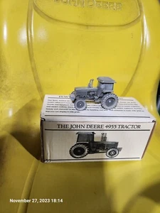 SPEC CAST JOHN DEERE 4955 TRACTOR-PEWTER HISTORIC COLLECTION 1:43 SCALE-WITH BOX - Picture 1 of 5