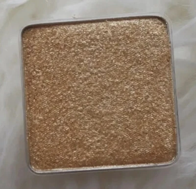 Victoria’s  Secret Eyeshadow 24K Gold - Image 1 of 4