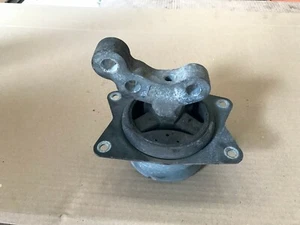 VAUXHALL VECTRA C ENGINE GEARBOX MOUNT 1.9 DIESEL Z19DTH 13207585 - Picture 1 of 1