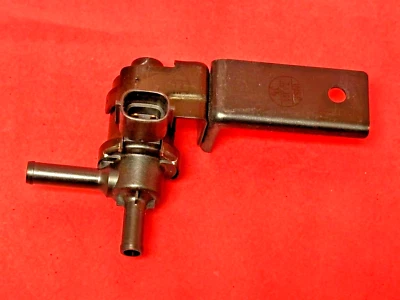 Vapor Canister Vent Solenoid  CVS44 for 06-08 Toyota Corolla 03-06 Matrix - Image 1 of 4