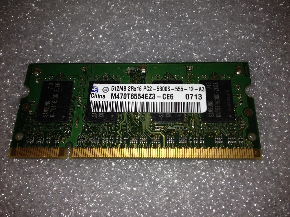 Memoria SoDimm DDR2 Samsung M470T6554EZ3-CE6 512MB PC2-5300 667 CL5 200 pin - Immagine 1 di 1