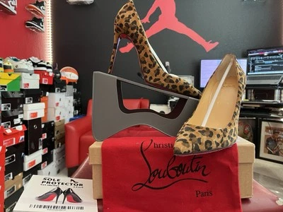 MULHER CHRISTIAN LOUBOUTIN ESTAMPA DE LEOPARDO KATE 100 VEAU RIO 39,5 🔥🔥RA🔥🔥 - Imagem 1 de 4