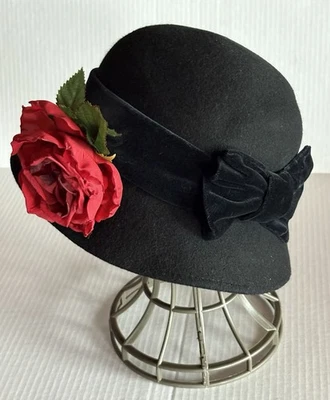 Sombrero Laura Ashley De Colección 100% Lana Negro Gran Bretaña Cinta Banda Clásico Cottage Core Foto 1 de 4