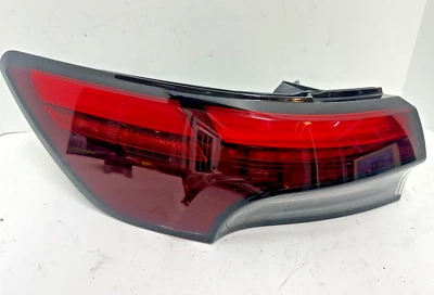 Luz trasera LED exterior lado conductor izquierdo Infiniti QX60 2022-2024 OEM 265556SA2A Foto 1 de 4